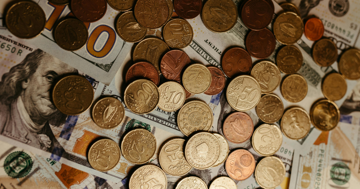 Ekonomika jako zbraň: sankce, obchodní války a nový typ konfliktu